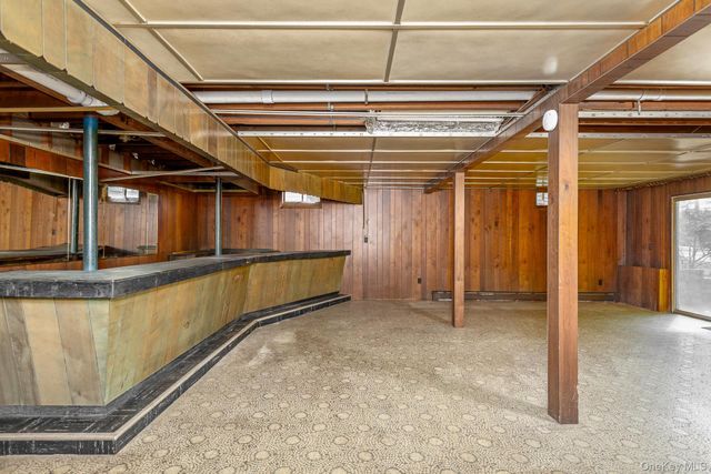 20 Mill Pond Lane, East Moriches, NY 11940