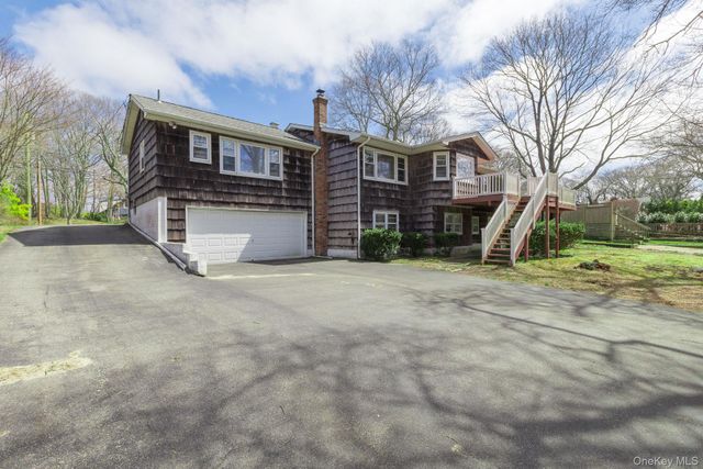 20 Mill Pond Lane, East Moriches, NY 11940