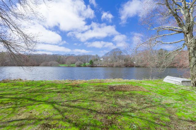 20 Mill Pond Lane, East Moriches, NY 11940