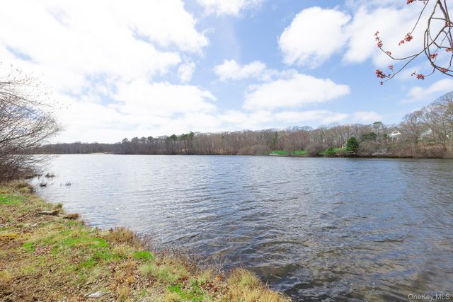 20 Mill Pond Lane, East Moriches, NY 11940