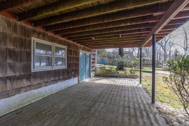 20 Mill Pond Lane, East Moriches, NY 11940