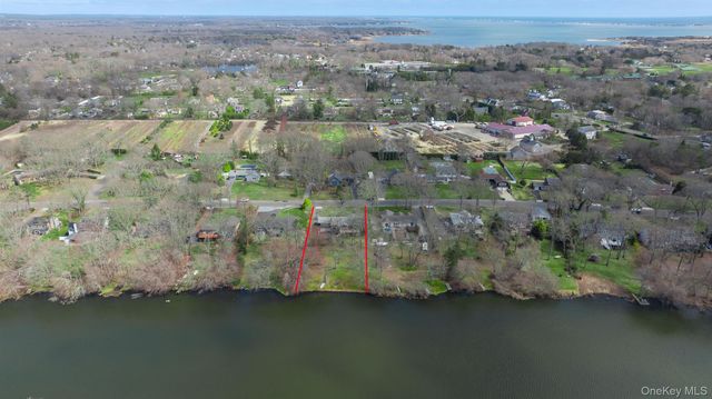 20 Mill Pond Lane, East Moriches, NY 11940