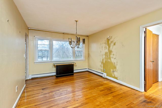 20 Mill Pond Lane, East Moriches, NY 11940