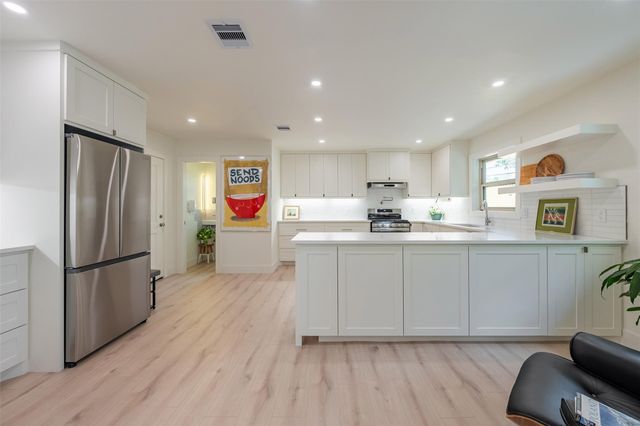5326 Carew Street, Houston, TX 77096