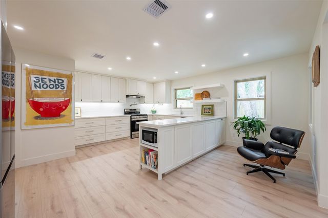 5326 Carew Street, Houston, TX 77096