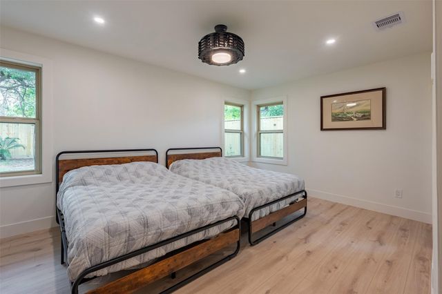 5326 Carew Street, Houston, TX 77096