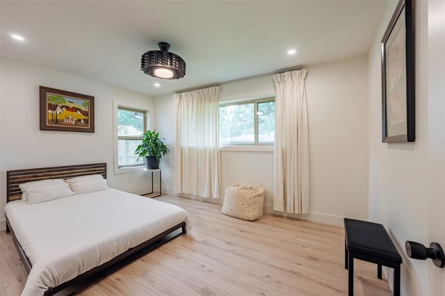 5326 Carew Street, Houston, TX 77096