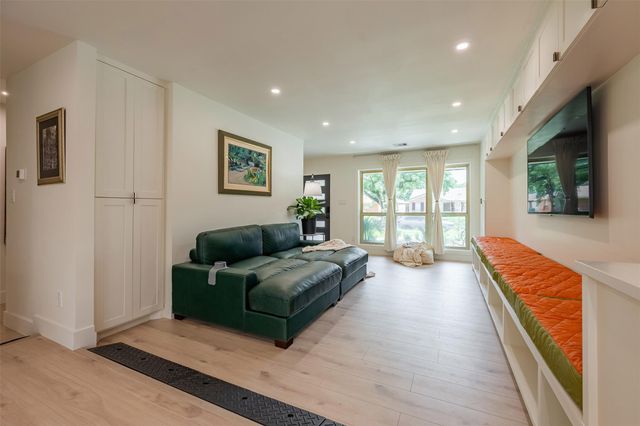 5326 Carew Street, Houston, TX 77096