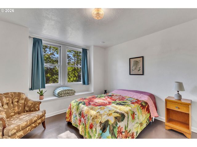5905 N MINNESOTA Ave, Portland, OR 97217