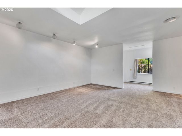 5905 N MINNESOTA Ave, Portland, OR 97217