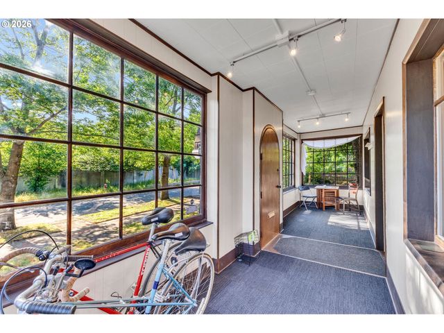5905 N MINNESOTA Ave, Portland, OR 97217