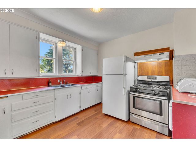 5905 N MINNESOTA Ave, Portland, OR 97217