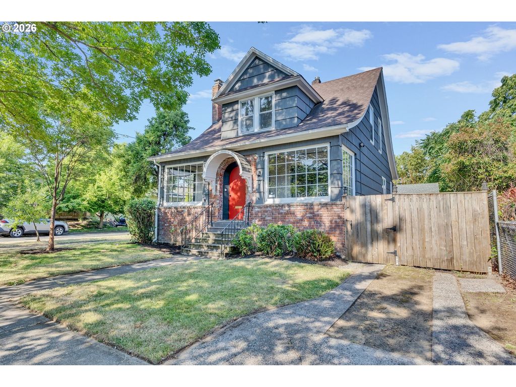 5905 N MINNESOTA Ave, Portland, OR 97217