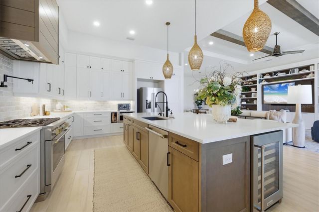 8340 SEA GLASS COURT, Sarasota, FL 34240