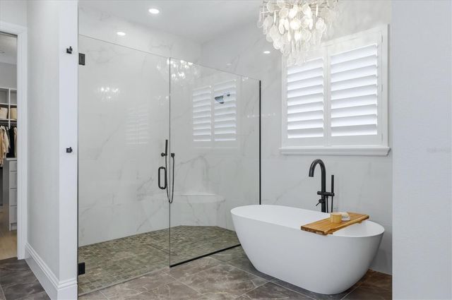 8340 SEA GLASS COURT, Sarasota, FL 34240