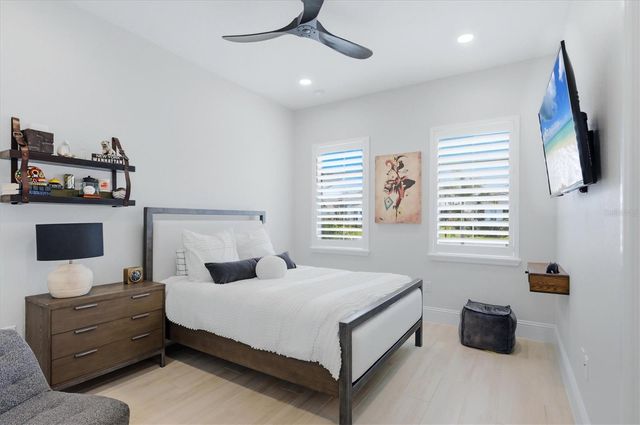 8340 SEA GLASS COURT, Sarasota, FL 34240