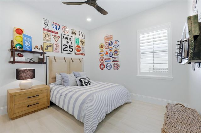 8340 SEA GLASS COURT, Sarasota, FL 34240