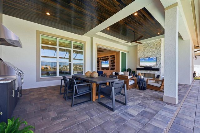 8340 SEA GLASS COURT, Sarasota, FL 34240