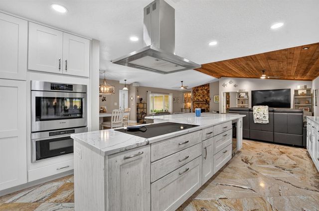 32 SW 14TH Avenue, Boca Raton, FL 33486