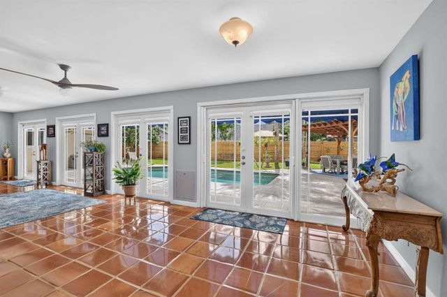 32 SW 14TH Avenue, Boca Raton, FL 33486