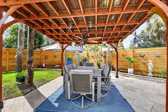 32 SW 14TH Avenue, Boca Raton, FL 33486