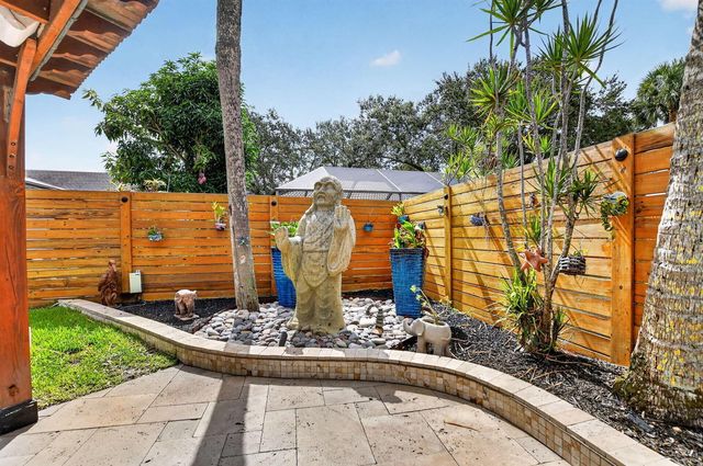 32 SW 14TH Avenue, Boca Raton, FL 33486