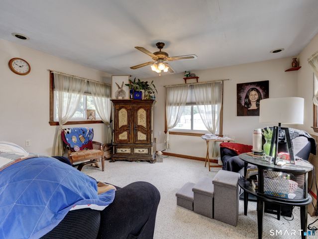 1754 Main Street, East Hartford, CT 06108