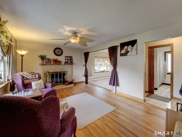 1754 Main Street, East Hartford, CT 06108