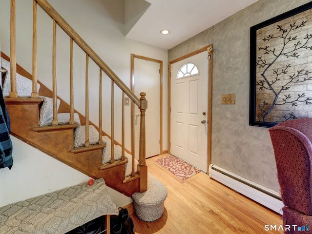 1754 Main Street, East Hartford, CT 06108