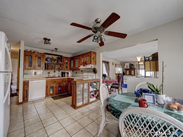 1754 Main Street, East Hartford, CT 06108
