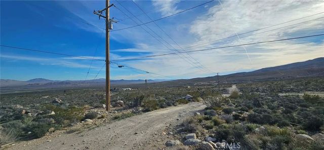 800 Meehleis, Lucerne Valley, CA 92356