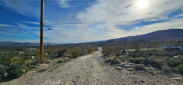 800 Meehleis, Lucerne Valley, CA 92356