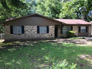 1208 Sapphire, Longview, TX 75602