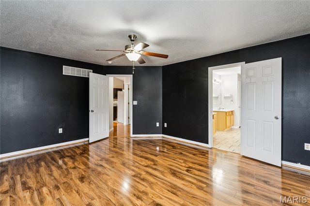 6700 Crossington Lane, Maryville, IL 62062