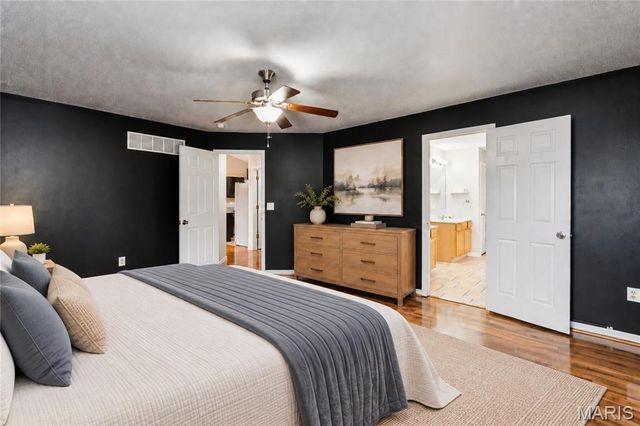 6700 Crossington Lane, Maryville, IL 62062