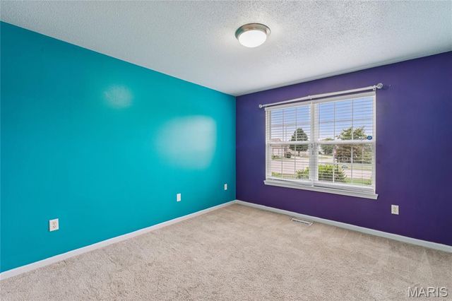 6700 Crossington Lane, Maryville, IL 62062