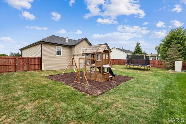 6700 Crossington Lane, Maryville, IL 62062