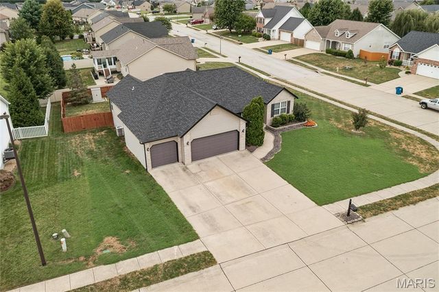 6700 Crossington Lane, Maryville, IL 62062