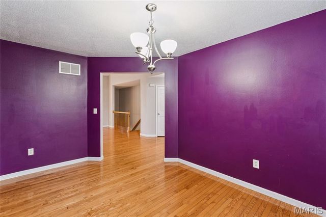 6700 Crossington Lane, Maryville, IL 62062