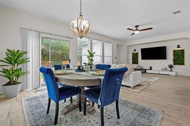 8321 Panadero DR, Austin, TX 78747