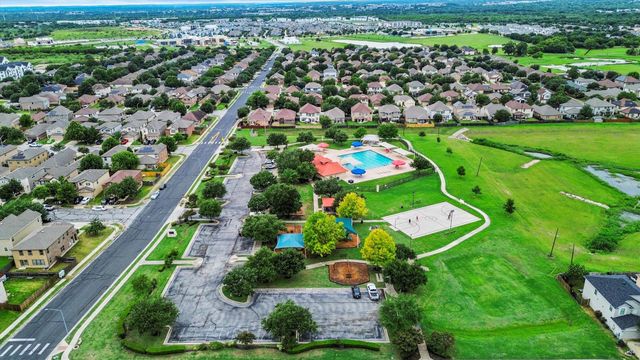 8321 Panadero DR, Austin, TX 78747