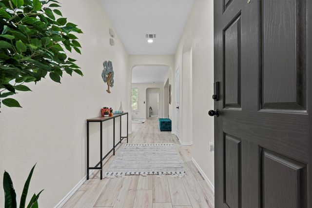 8321 Panadero DR, Austin, TX 78747