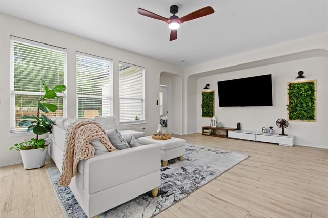 8321 Panadero DR, Austin, TX 78747