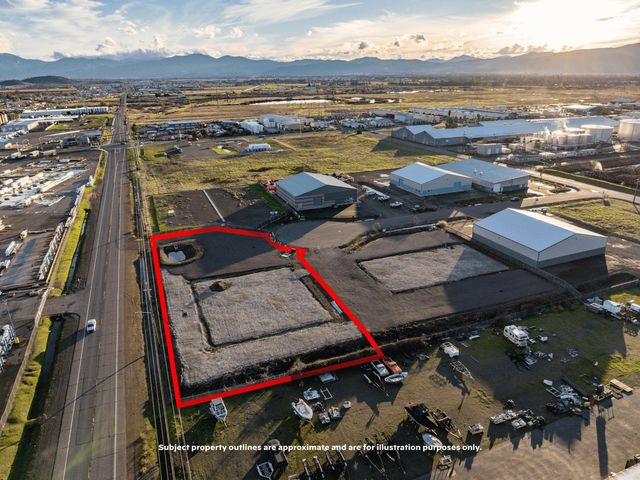 1921 Bobcat Way, White City, OR 97503