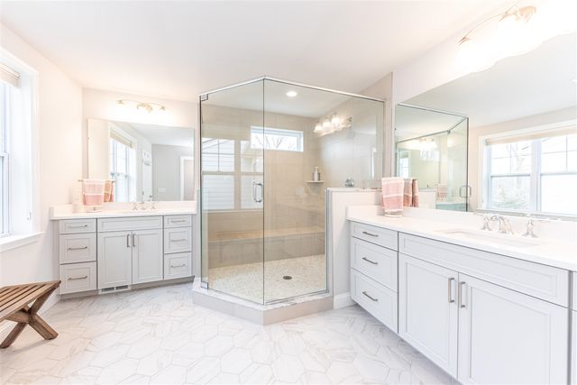 3370 Roseford Boulevard, Ann Arbor, MI 48105
