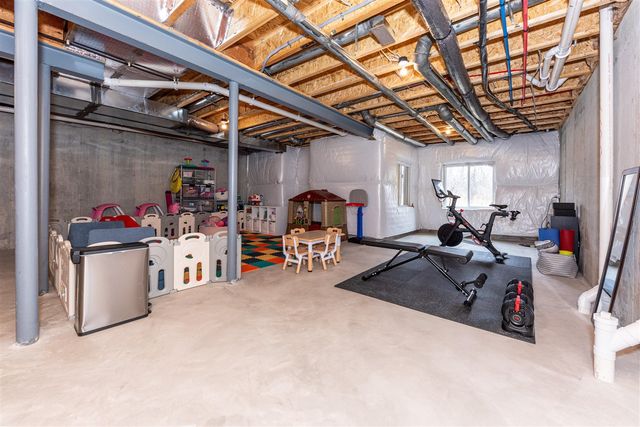 3370 Roseford Boulevard, Ann Arbor, MI 48105