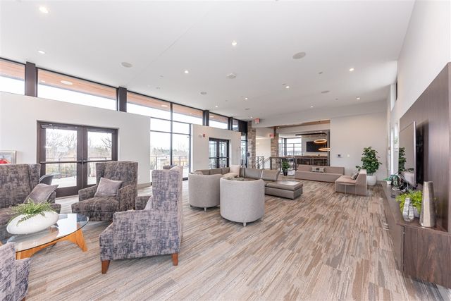 3370 Roseford Boulevard, Ann Arbor, MI 48105