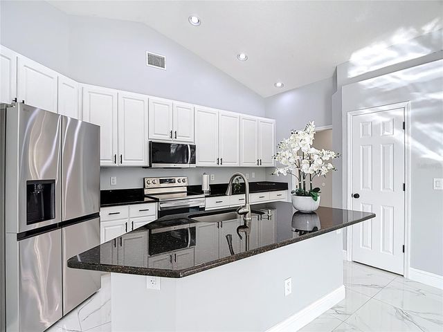 9606 GREENBANK DRIVE, Riverview, FL 33569