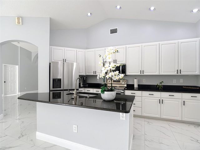 9606 GREENBANK DRIVE, Riverview, FL 33569