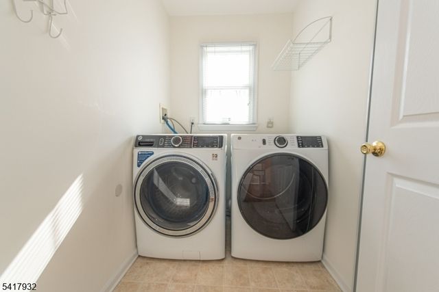 34 Thomas St, Caldwell Boro Twp., NJ 07006